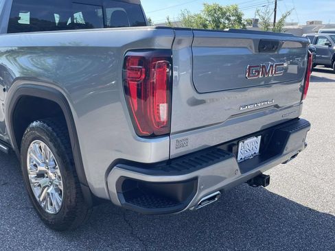 Used 2023 GMC Sierra 1500 Denali w/ Technology Package AWD/4WD image 30
