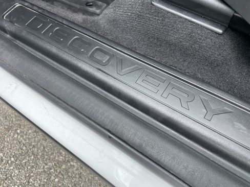 Certified 2025 Land Rover Discovery Sport S AWD/4WD image 39
