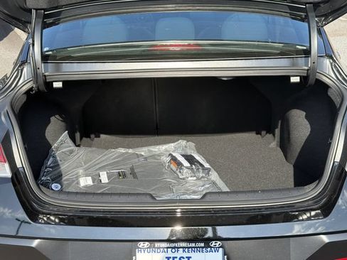 New 2026 Hyundai Elantra Limited FWD image 20