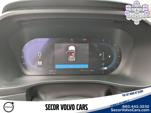 Certified 2023 Volvo XC40 B5 Plus image 14