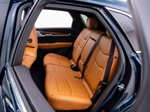 New 2026 Cadillac XT5 Premium Luxury w/ Driver Assist Package AWD/4WD image 17