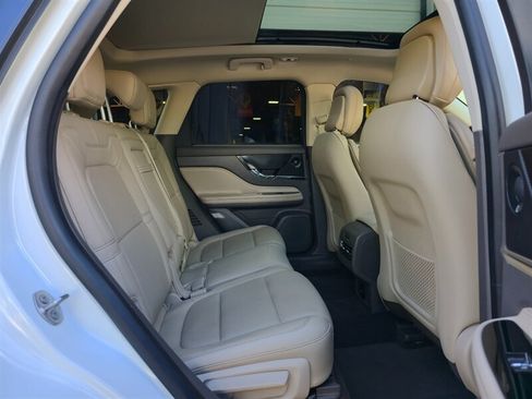 Used 2020 Lincoln Corsair Reserve w/ Equipment Group 201A FWD image 34