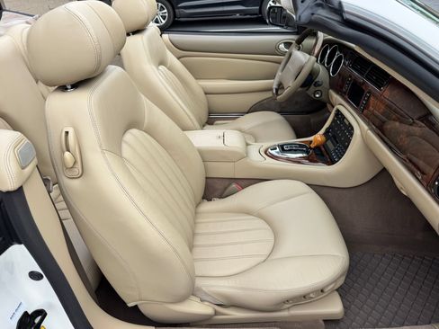 Used 2003 Jaguar XK8 Convertible RWD image 45