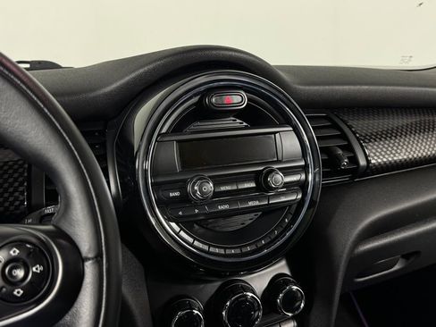 Used 2015 MINI Cooper S image 14