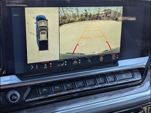 Used 2025 Chevrolet Silverado 1500 LTZ image 16