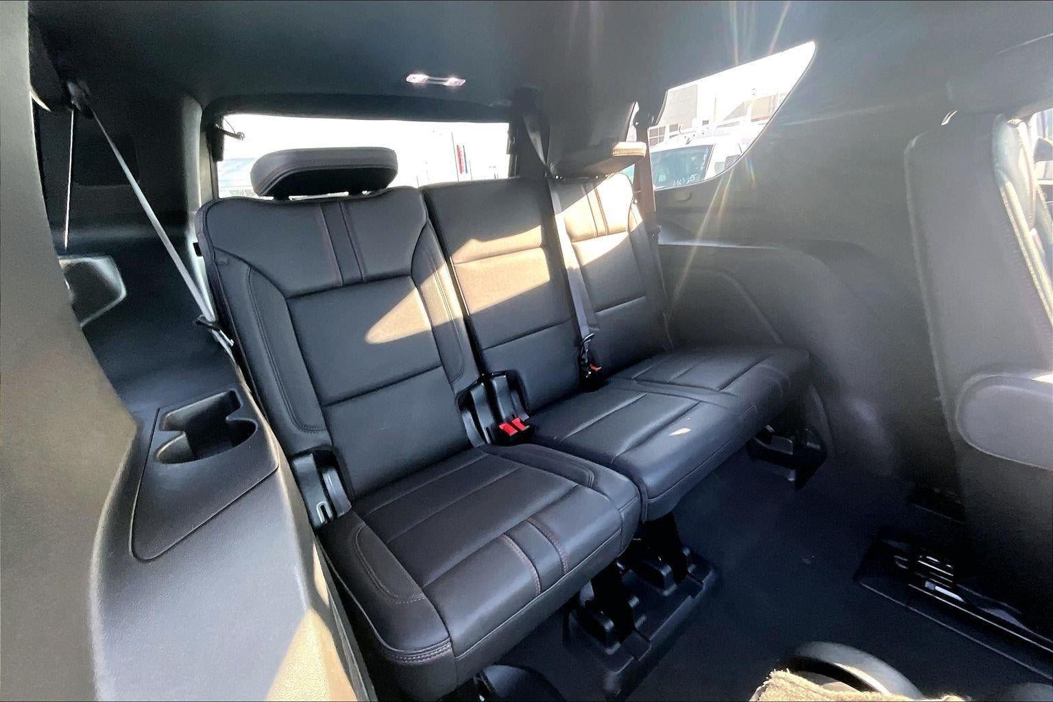 Used 2023 Chevrolet Tahoe RST w/ Luxury Package AWD/4WD image 25