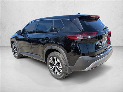 Used 2021 Nissan Rogue SV image 8