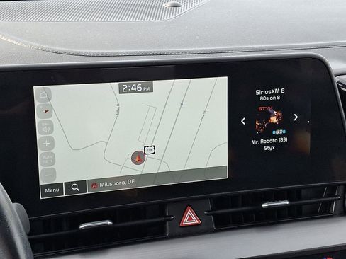 Used 2025 Kia Sportage EX w/ Premium Package image 17