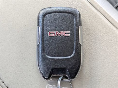Used 2020 GMC Yukon Denali w/ Enhanced Security Package image 33