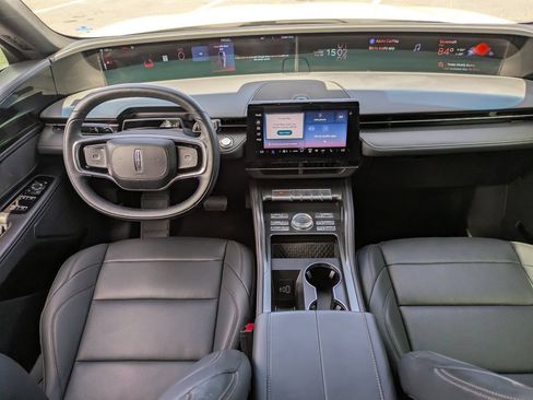 Used 2024 Lincoln Nautilus Premier w/ Jet Appearance Package AWD/4WD image 18