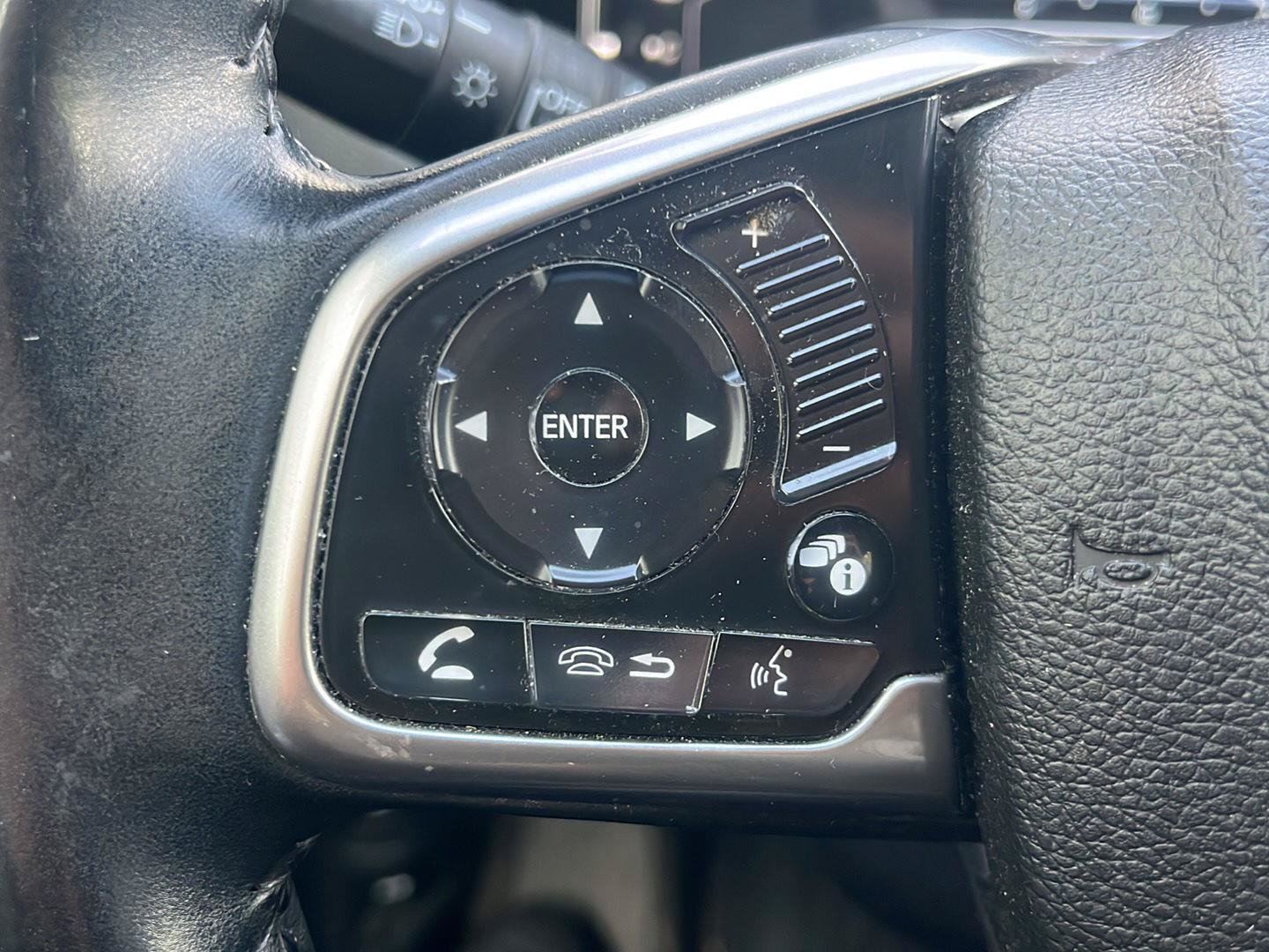 Used 2017 Honda CR-V EX-L image 12