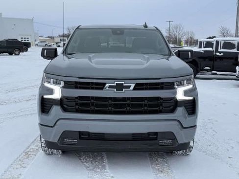 Used 2025 Chevrolet Silverado 1500 RST w/ Convenience Package II image 3