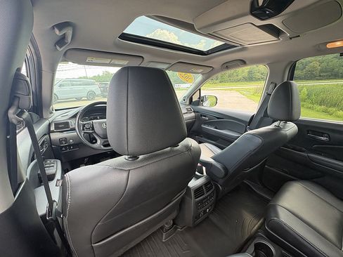 Used 2022 Honda Pilot Elite image 19