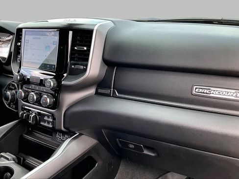 Used 2022 RAM 1500 Big Horn AWD/4WD image 18