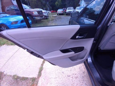Used 2014 Honda Accord EX image 14