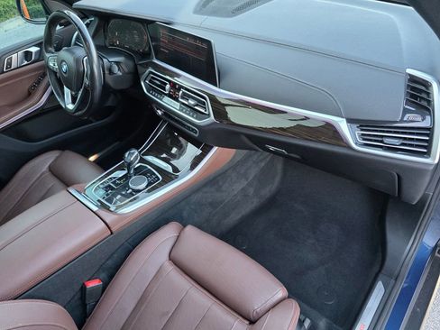 Used 2021 BMW X5 xDrive40i w/ Premium Package image 34