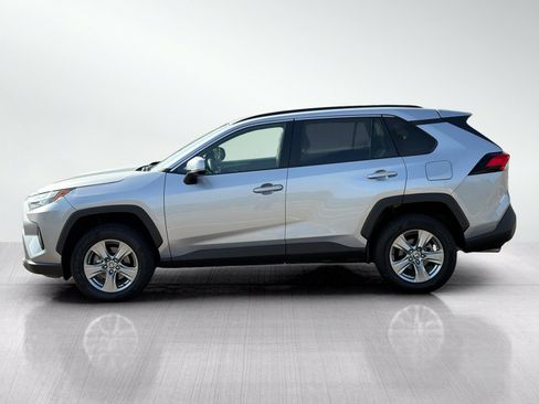 Used 2024 Toyota RAV4 XLE FWD image 2