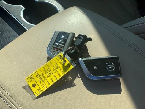 Used 2022 Acura MDX w/ Technology Package AWD/4WD image 44