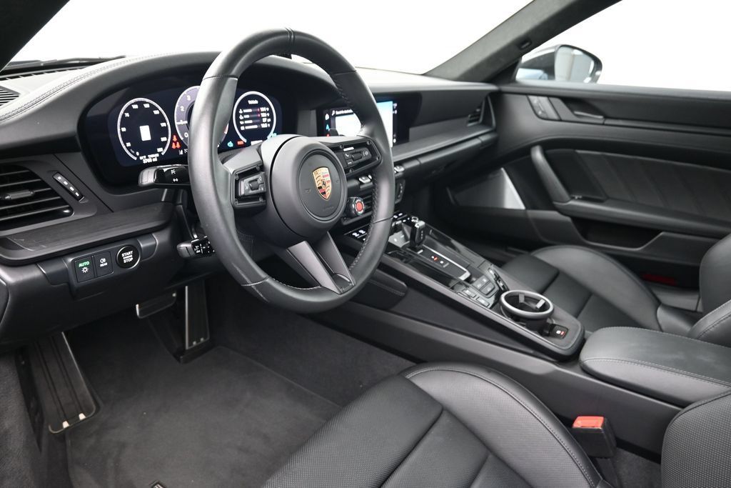 Used 2025 Porsche 911 Carrera 4 GTS AWD/4WD image 4