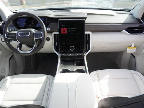 New 2026 GMC Acadia Denali image 12