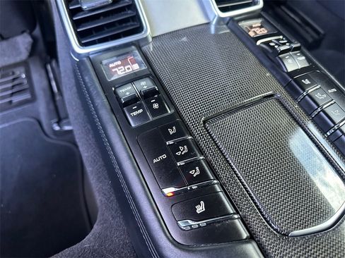 Used 2015 Porsche Panamera GTS image 37