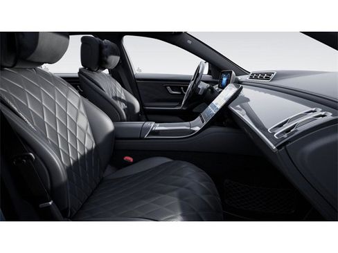 New 2025 Mercedes-Benz S 580 4MATIC Sedan image 4