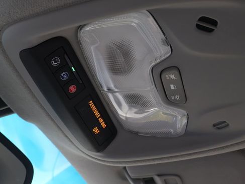 Used 2018 Chevrolet Bolt LT image 28