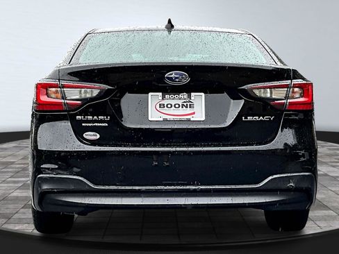 Used 2022 Subaru Legacy image 4
