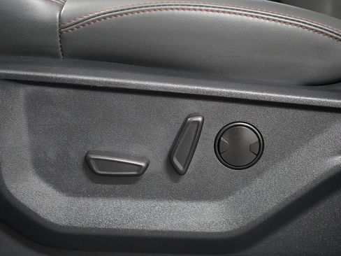 Certified 2025 Ford Expedition Active AWD/4WD image 15