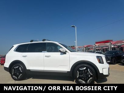 Used 2023 Kia Telluride S w/ S Sunroof Package
