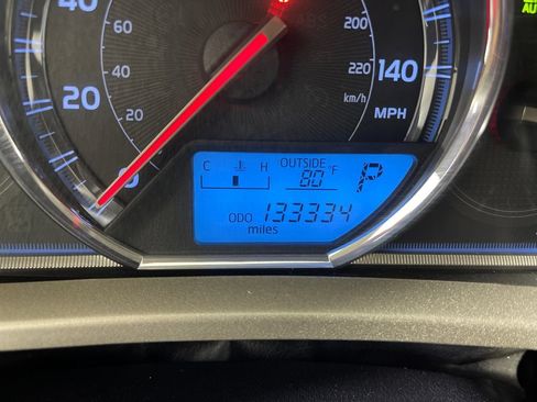 Used 2015 Toyota RAV4 Limited w/ Technology Package FWD image 21