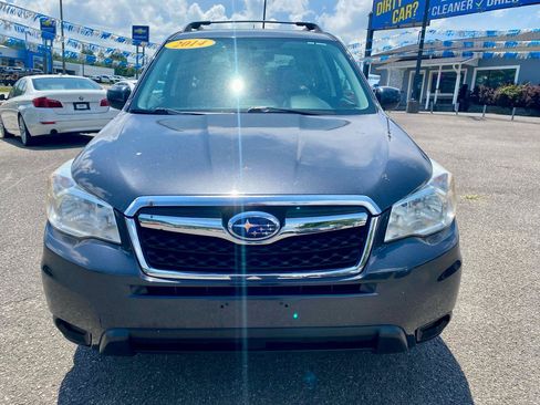 Used 2014 Subaru Forester 2.5i Premium AWD/4WD image 2