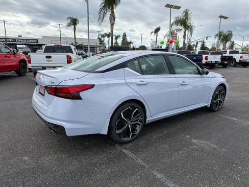 New 2025 Nissan Altima 2.5 SR w/ SR Premium Package image 6