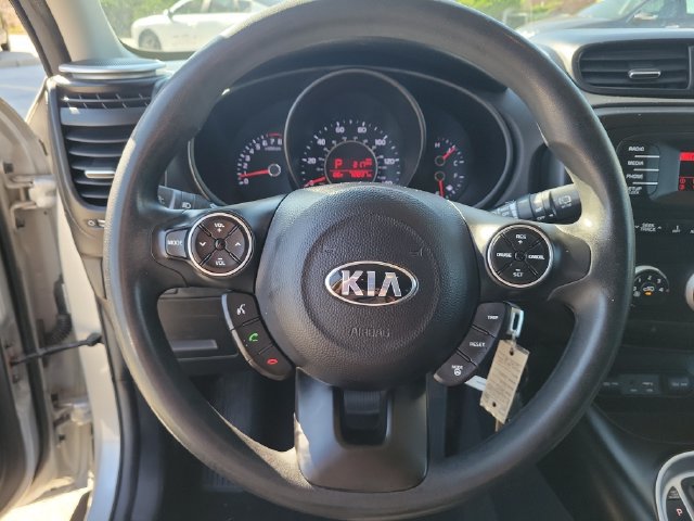 Used 2015 Kia Soul FWD image 22