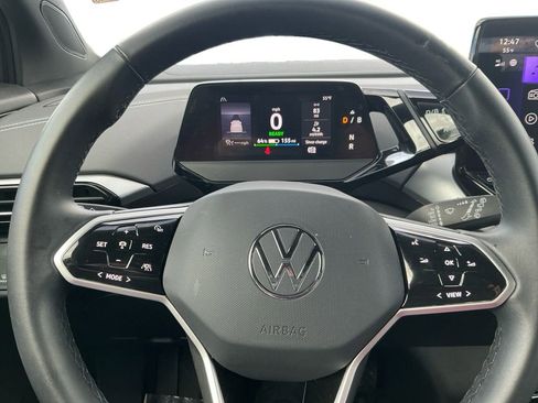 Used 2024 Volkswagen ID.4 Standard image 17
