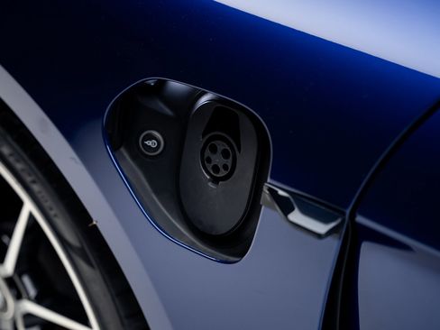 Used 2023 Porsche Taycan w/ Premium Package image 22