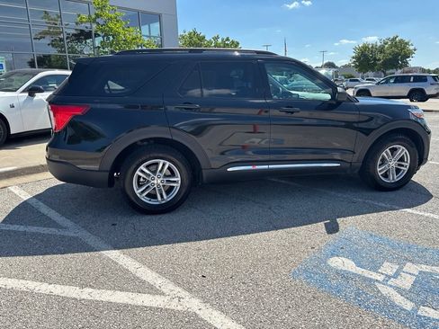 Used 2024 Ford Explorer XLT w/ Equipment Group 202A AWD/4WD image 33
