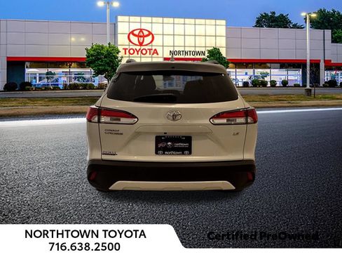 Used 2024 Toyota Corolla Cross LE FWD image 31