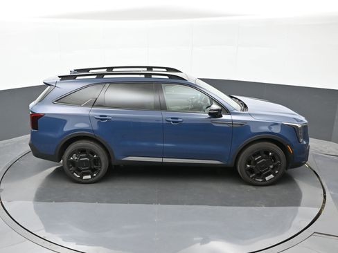 Used 2025 Kia Sorento SX image 39
