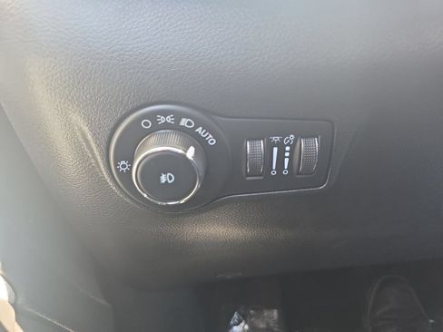 Used 2022 Jeep Compass Latitude AWD/4WD image 22