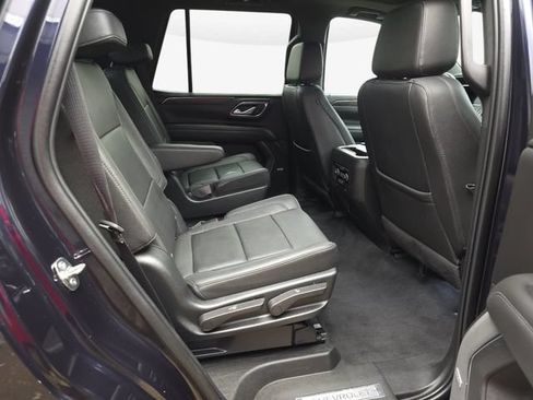 Used 2022 Chevrolet Tahoe Z71 w/ Luxury Package AWD/4WD image 36