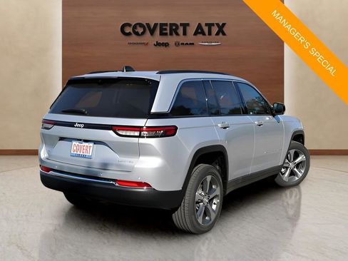 New 2025 Jeep Grand Cherokee Limited w/ Luxury Tech Group II AWD/4WD image 5