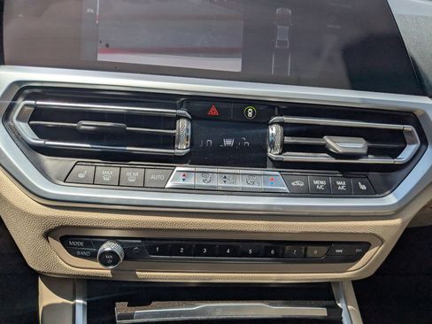 Used 2019 BMW 330i Sedan w/ Convenience Package RWD image 18