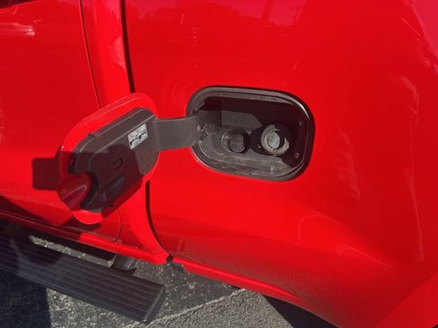 Used 2022 Chevrolet Silverado 1500 RST image 39