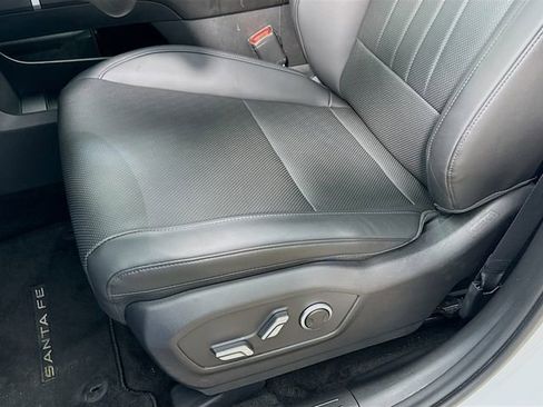 Used 2025 Hyundai Santa Fe SEL AWD/4WD image 9