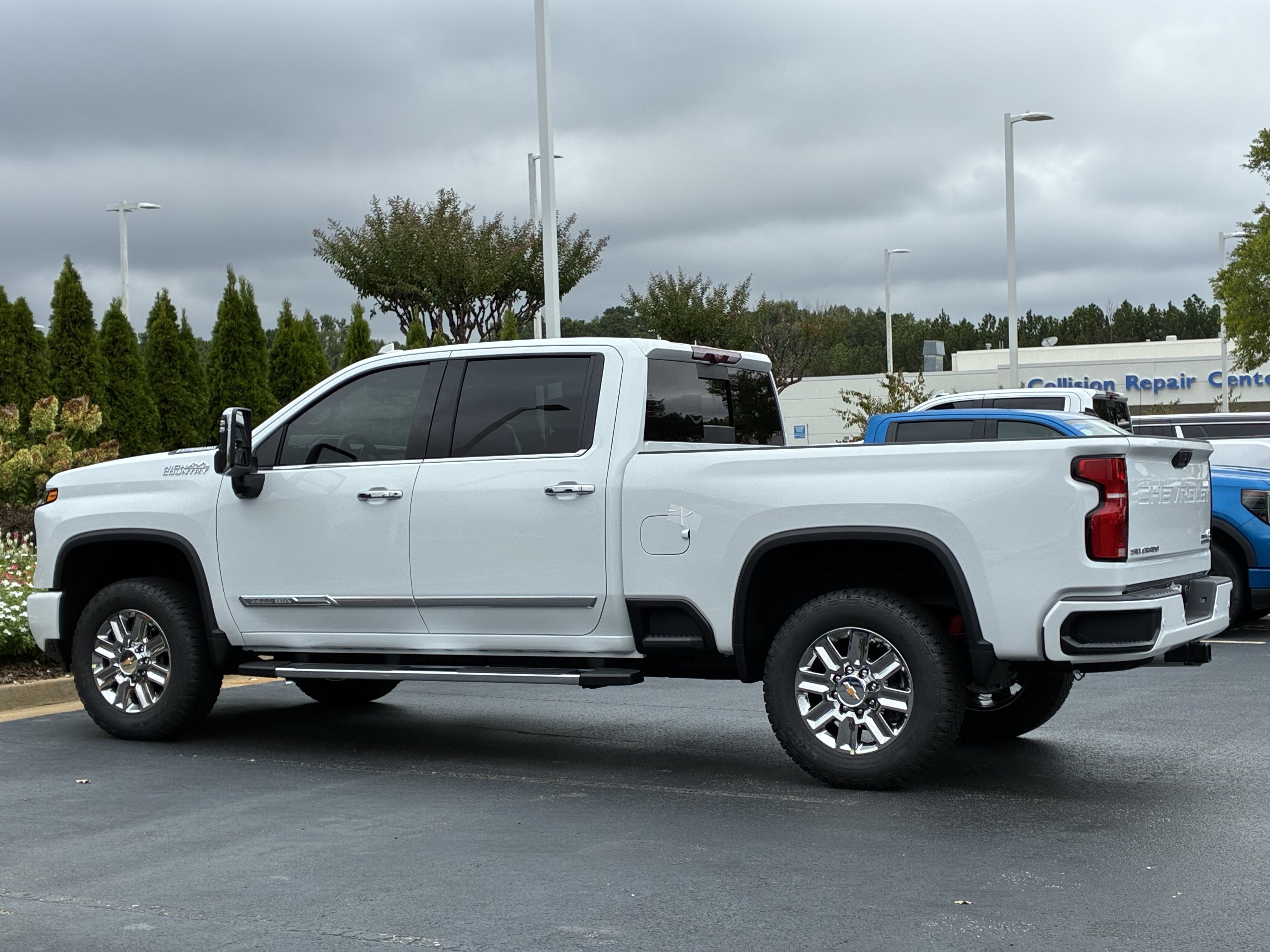 New 2026 Chevrolet Silverado 2500 High Country w/ Technology Package AWD/4WD image 10