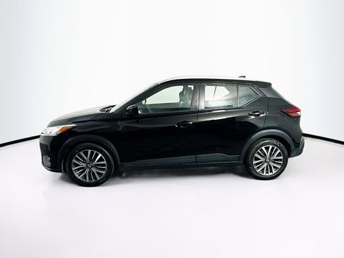 Used 2024 Nissan Kicks SV image 4