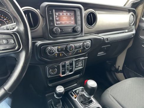 Certified 2020 Jeep Gladiator Sport w/ Quick Order Package 24S image 40