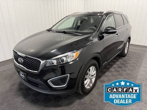 Used 2016 Kia Sorento LX AWD/4WD image 1