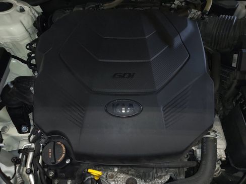 Used 2019 Kia Cadenza Technology image 30